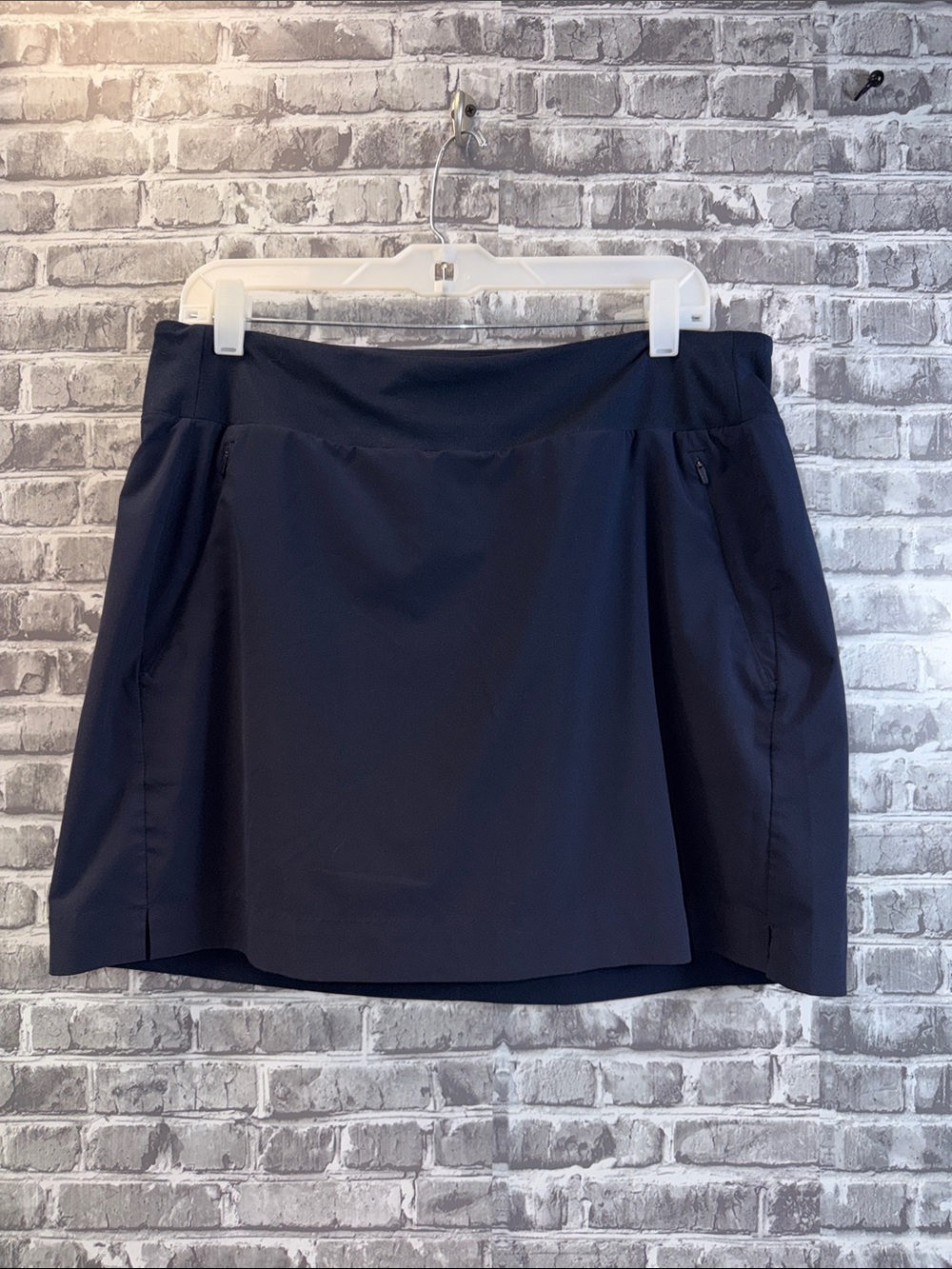 Athleta Navy Performance soho Skort with Side Pockets
